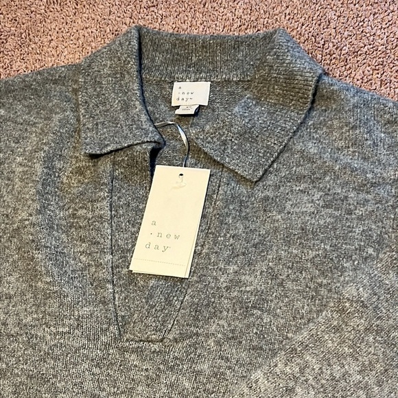 Women’s Gray Open-Collar Sweater Size XS - Picture 4 of 10